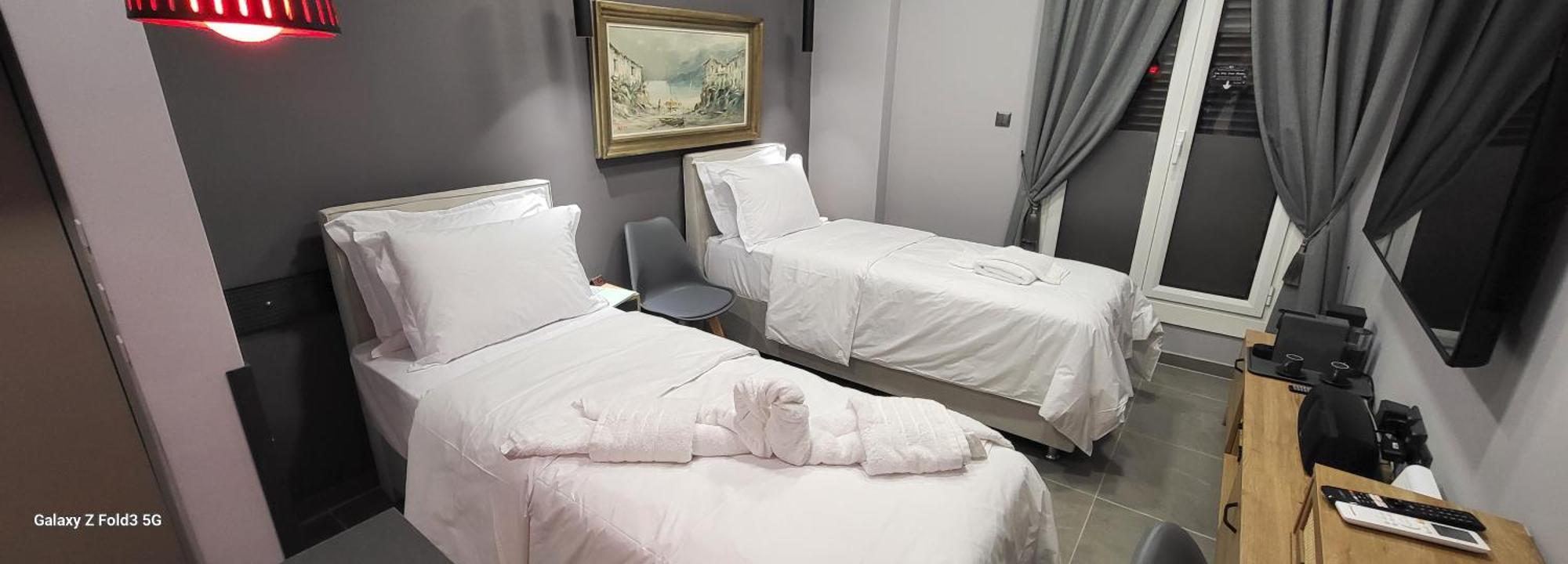 Dione Luxury Business Suite In The Heart Of Athènes Extérieur photo