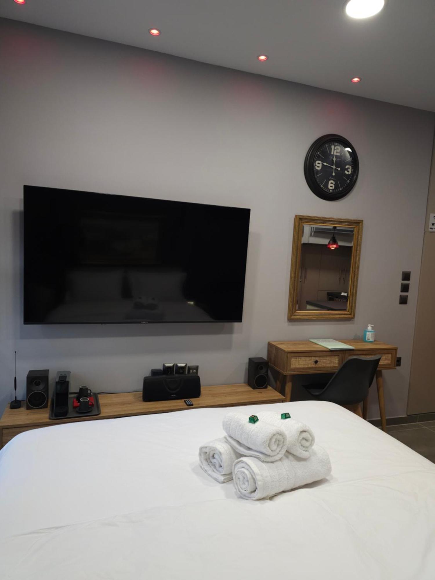 Dione Luxury Business Suite In The Heart Of Athènes Extérieur photo